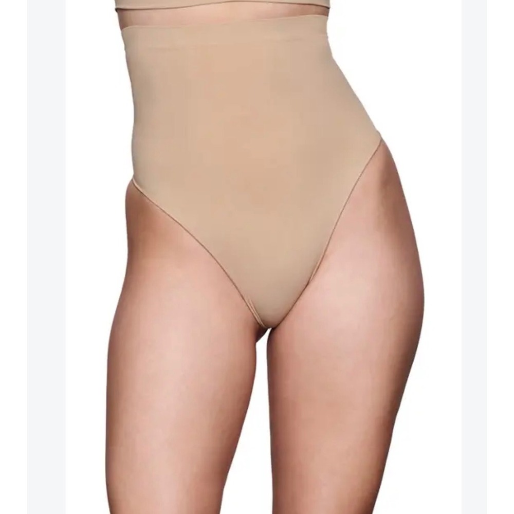 Skims Seamless Sculpt High Waist Thong Clay  Womens XS NWT